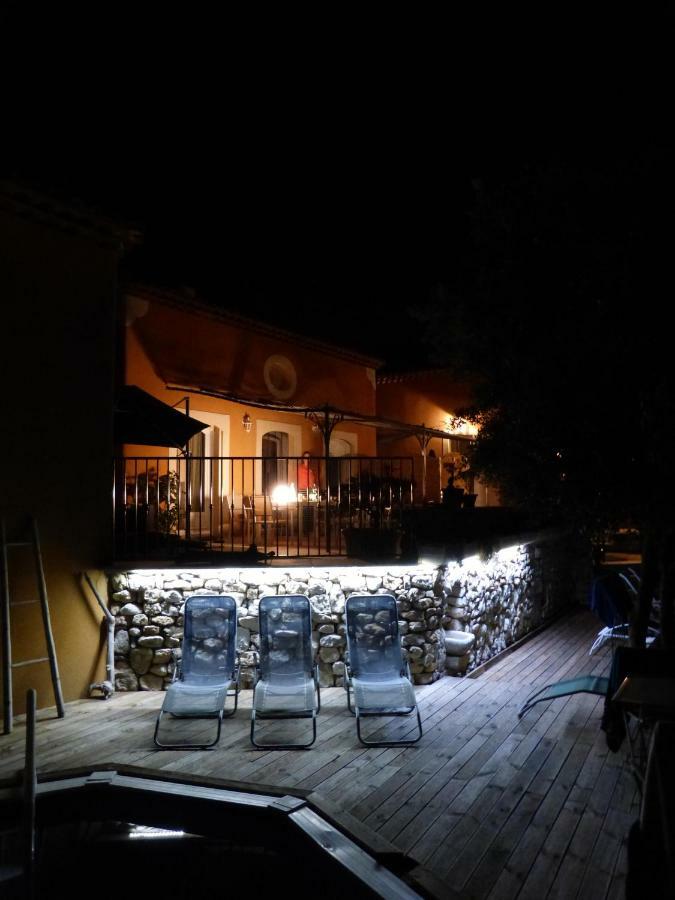 Maison D'Hotes La Garenne Puyloubier Ngoại thất bức ảnh